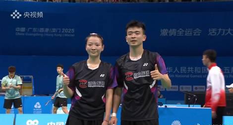 Zheng Siwei and Huang Yaqiong Advance to Badminton Mixed Doubles Quarterfinals at National Games