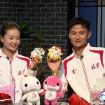 Yang Jiayu and Husband-Coach Wei Xinmeng Share Heartwarming Moment on Podium