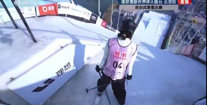 Liu Mengting Claims Silver at FIS Freestyle Skiing World Cup Big Air Beijing