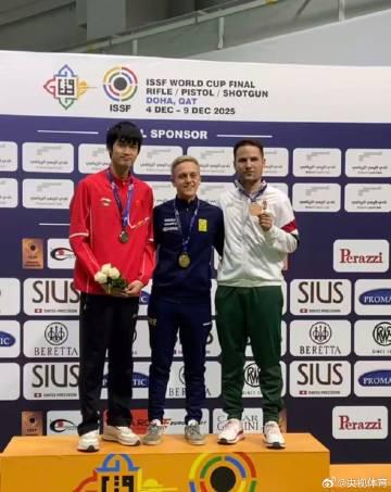 Stuck Behind the Great Firewall? How Overseas Chinese Can Finally Stream Hometown Shows & Catch Up on News Like Li Hao’s Silver Medal