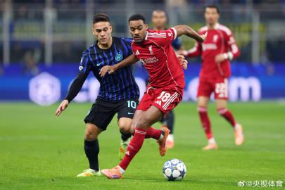 Living abroad and can’t watch that hot new show? Here’s why your Weibo feed feels like a digital ghost town.